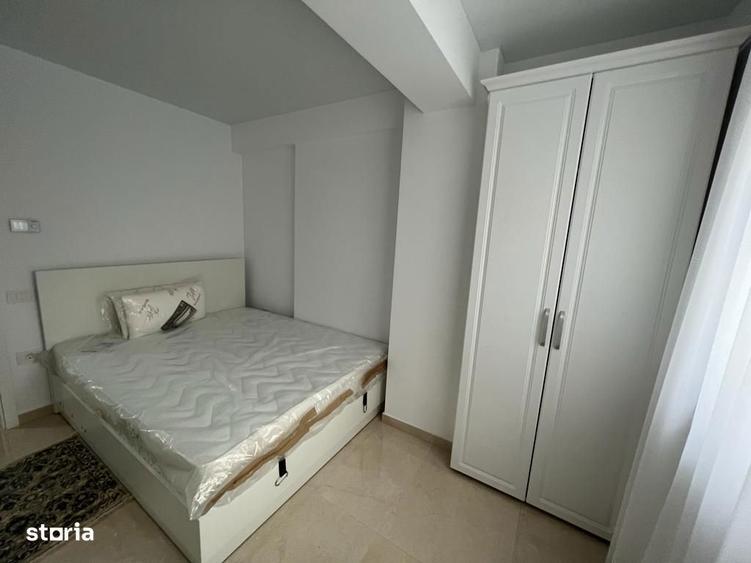 Inchiriem un studio de 45 mp, zona Micro 17( bloc ROKA), etaj 2. - 9