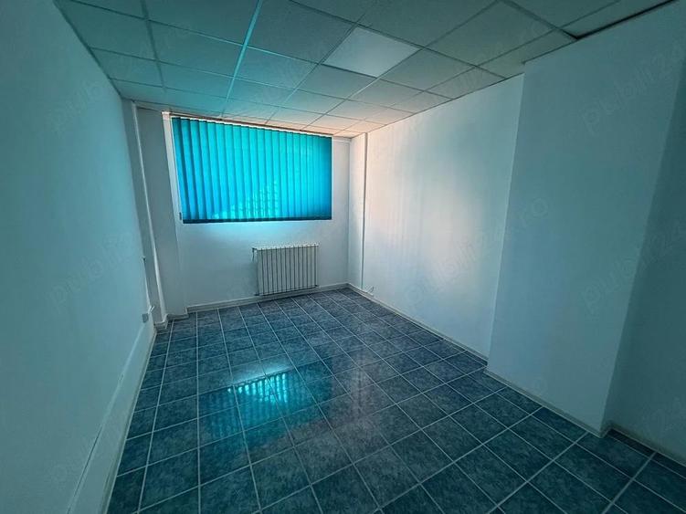 Spatiu comercial central Petrosani - 3