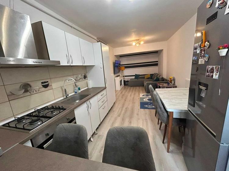 Apartament cu 3 camere decomandat în Chiajna