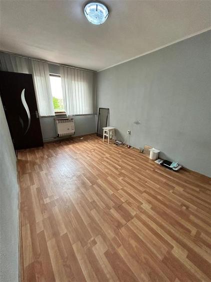 Etaj 1 Garsoniera, 26mp zona Gara Autogara - 1