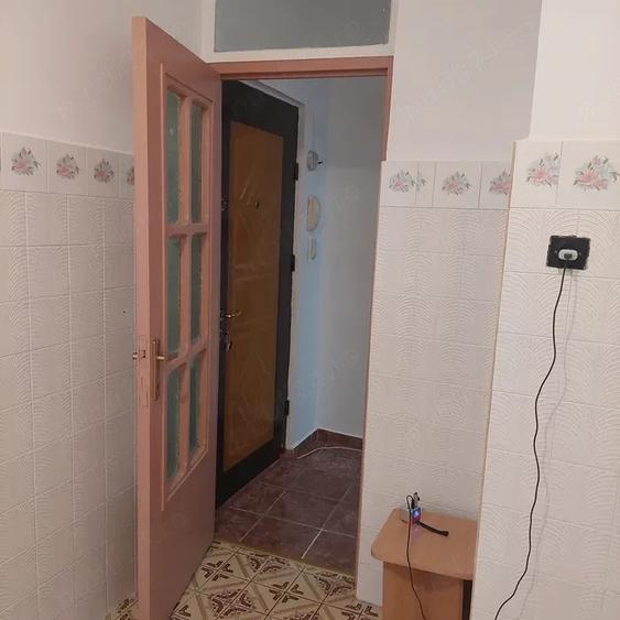 Garsonieră decomandată în Aradului