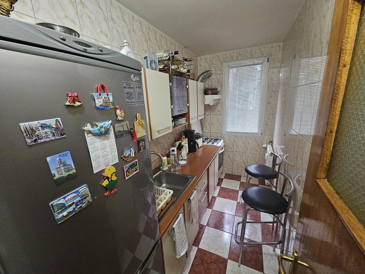 Valea Ialomitei langa statia de metrou  garsoniera mobilata utilata p/4 dec - 5