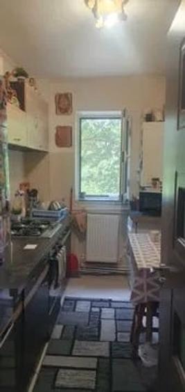 Apartament cu 3 camere, etajul 1/4, zona Dacia - 6