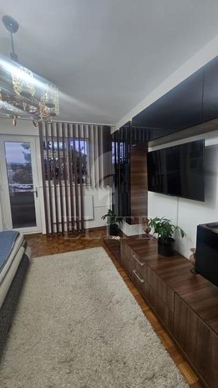 Apartament 3 camere în zona PIATA 14 IULIE - 3