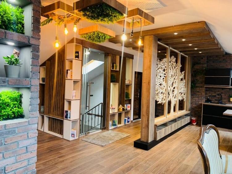 Ultracentral - Tomis Mall, spatiu IDEAL BIROURI,  120 mp., mobilat modern - 1