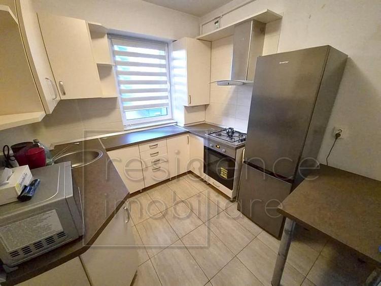 Apartament cu 2 camere semidecomandat în Între Lacuri
