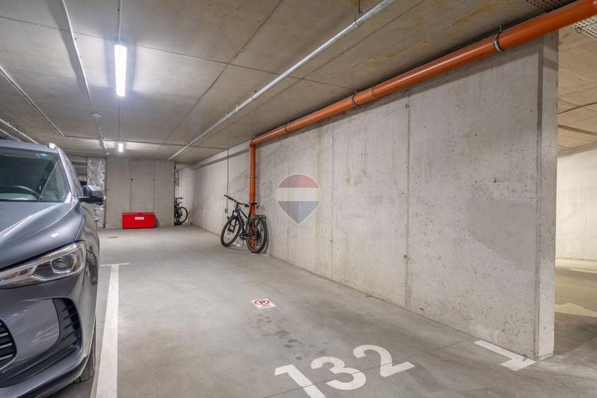 Apartament cu 2 camere semidecomandat, mobilat în Iris