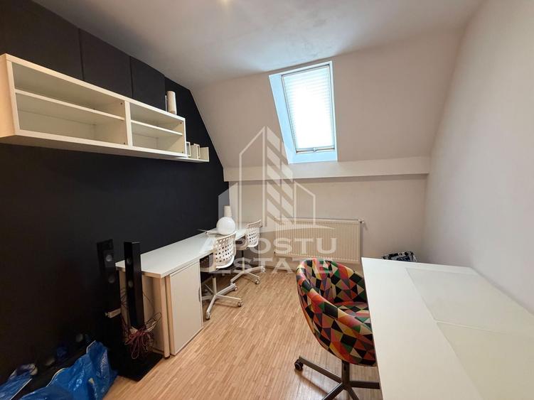 Apartament cu 3 camere decomandat în Aradului