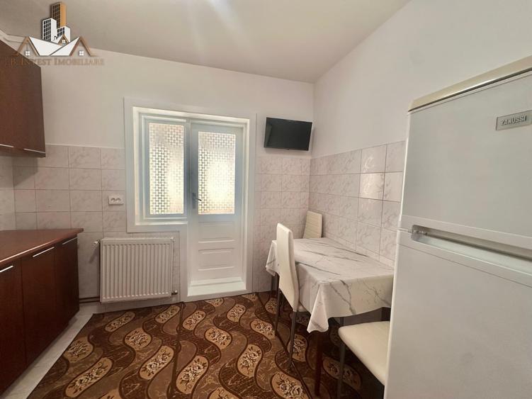 Apartament cu 2 camere decomandat în Soarelui