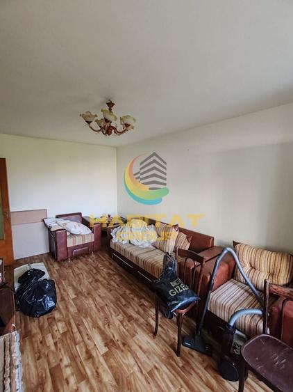 Apartament cu 3 camere decomandat în Dristor