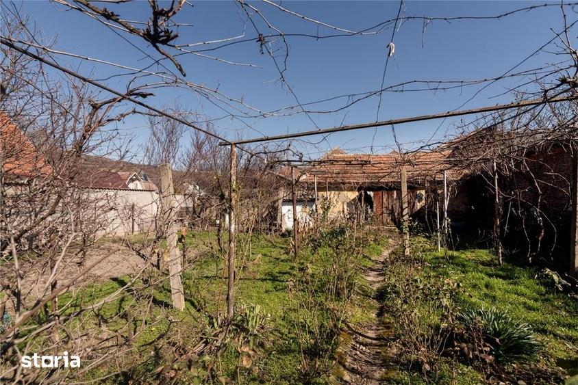 Casă cu 3 camere cu Teren 292 Mp în Eminescu
