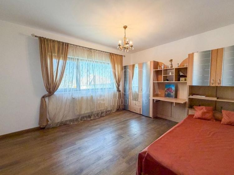 Casă individuală cu 5 camere cu Canalizare în Europa