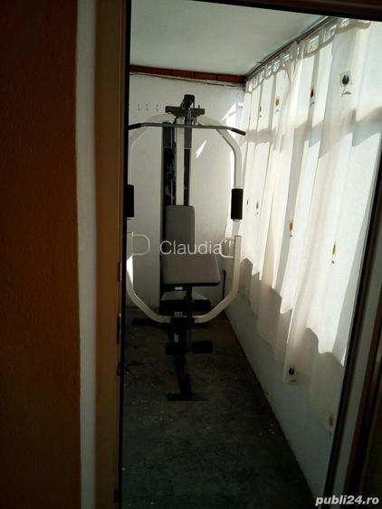 Vand apartament doua camere decomandat etaj 1