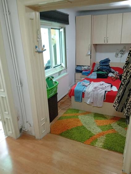 Casă cu 4 camere cu Teren 300 Mp în Tei