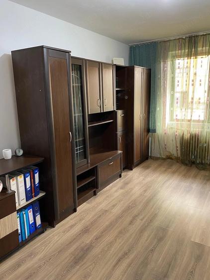 Apartament cu 2 camere decomandat în Sud