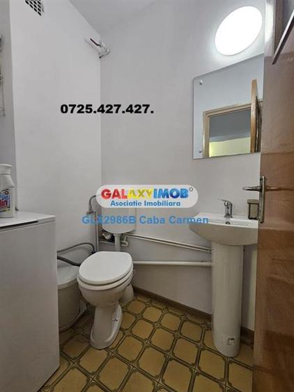 Apartament cu 3 camere decomandat în Republicii