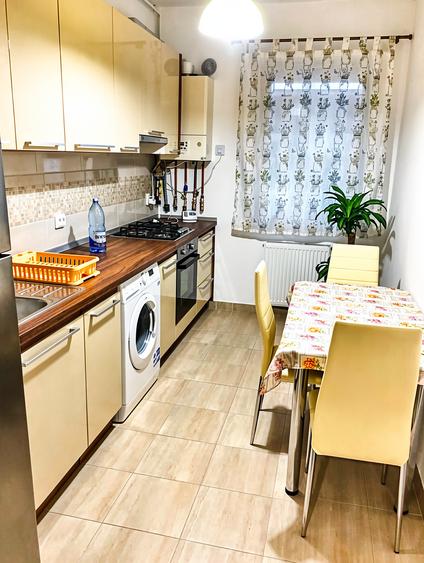 Apartament cu 2 camere decomandat în Berceni
