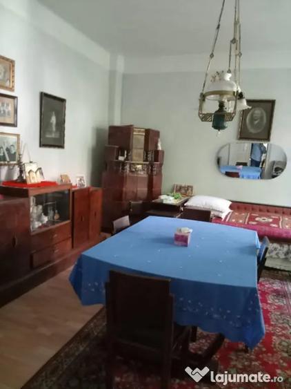 Casa de vanzare3 dormitoare, 2 livinguri,ideala ?i pe - 2