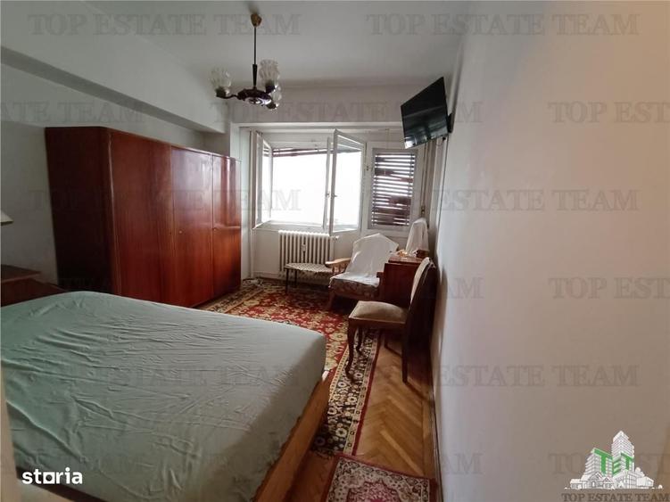Apartament cu 3 camere decomandat în 1 Mai