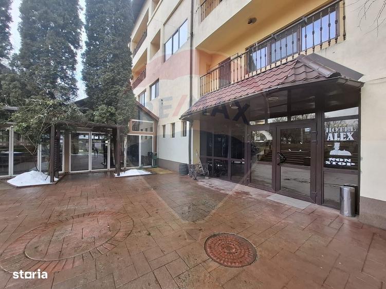Spațiu comercial, de 1,300 mp, în Central