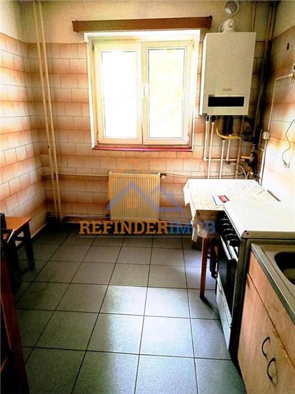 Apartament cu 3 camere decomandat în Rahova