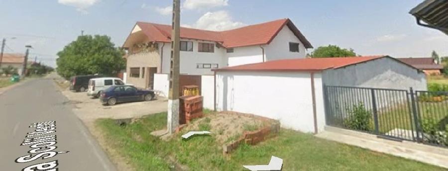 Casă cu 3 camere cu Teren 600 Mp în Central