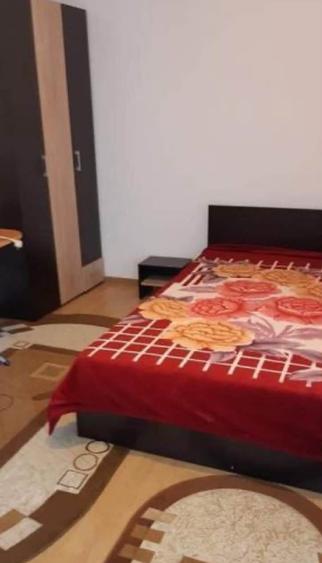 vânzare garsonieră zona Poarta 6 mobilată utilată 29 mp - 1