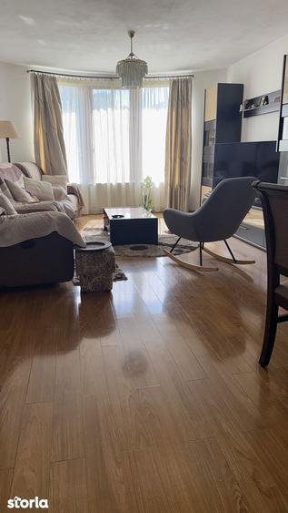 Casa pe Bulevard, vis-a-vis de Trattoria, Ramnicu Valcea - 10