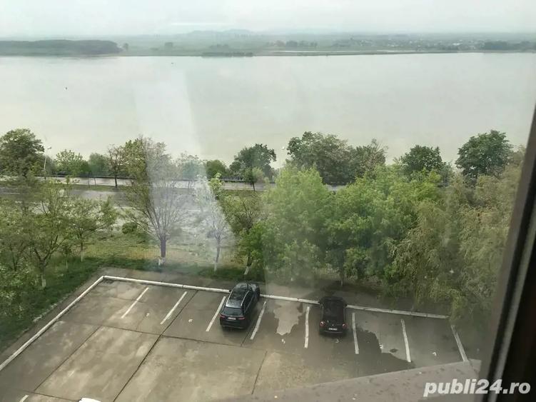 vanzare apartament 3 camere Galati - 4