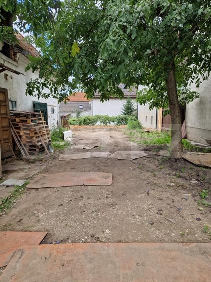 Casa veche cu proiect renovare-extindere, 597 mp teren in Brasov, zona centrala - 2