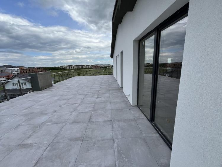 DIRECT DEZVOLTATOR, ULTIMUL PENTHOUSE - 14