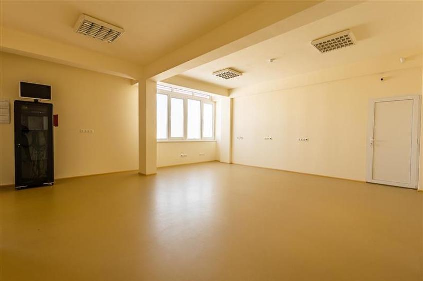 Edificu: Birouri, Centru medical/ comercial acces facil, componenta si dotari ap - 27