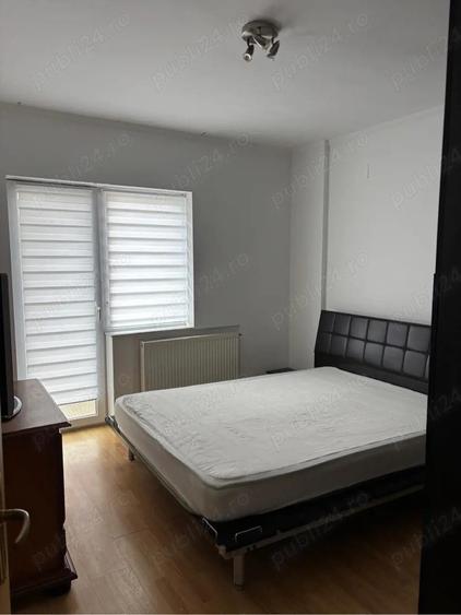 Apartament cu 3 camere de inchiriat - 1