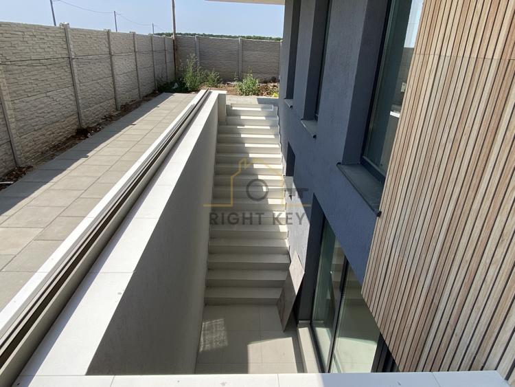 Vila moderna, 140mpu, 400mpt, panouri, utilitati! Comision 0% - 19