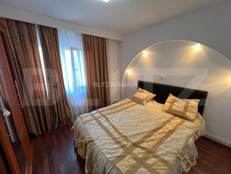 Apartament de vanzare, cu 2 camere decomandat, zona 9 Mai