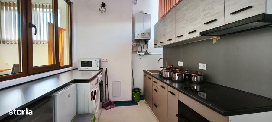 Casa pentru 5 persoane, conditii excelente, parcare - 9