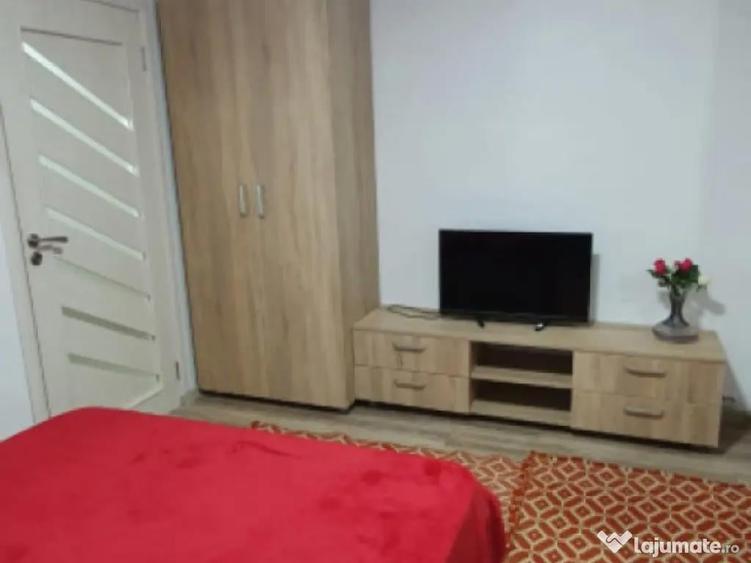 Garsoniera semidecomandata, etaj 1/4,Podul Electro, zona Lap - 2