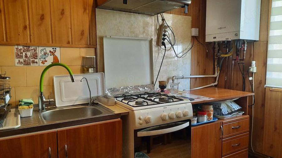Apartament 3 camere, 2 balcoane decomandat, etajul 1 - 1
