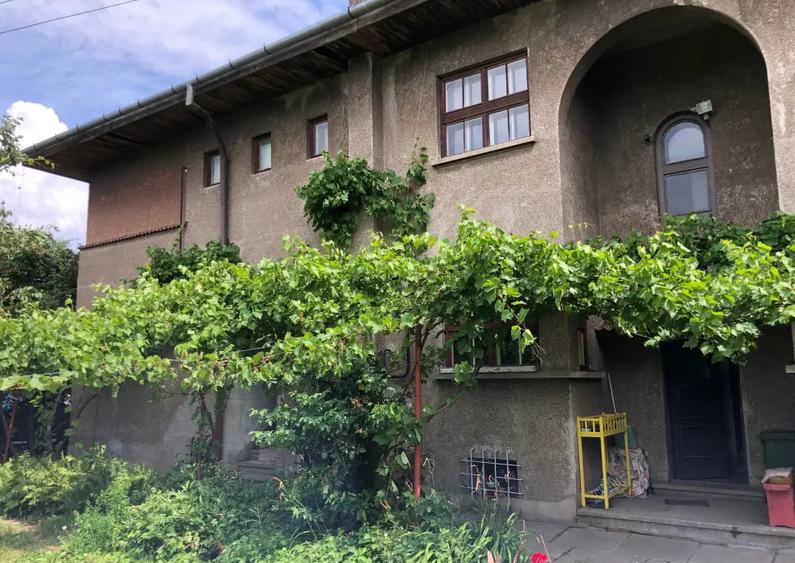 Apartament 3 camere de vanzare la casa str.Vasile Goldis - 15