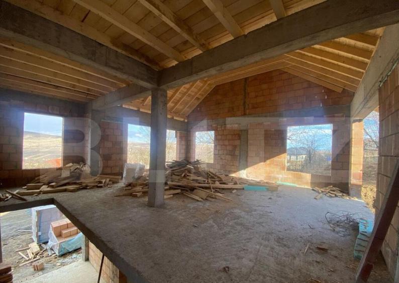 Casa spatioasa foarte luminoasa, 230 mp utili, 850 mp teren - 9