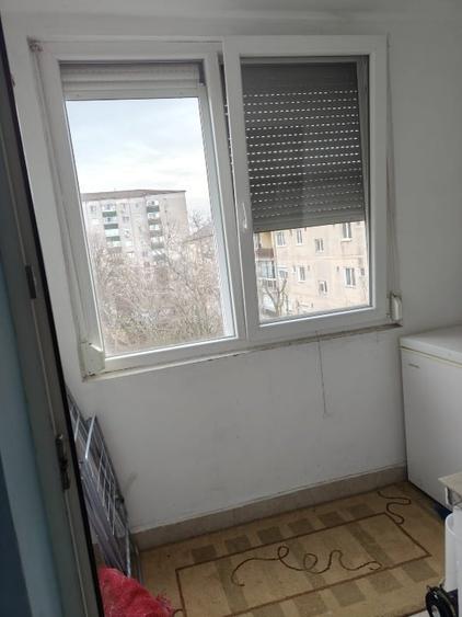 Vand apartament 2 camere tip x mare - 5