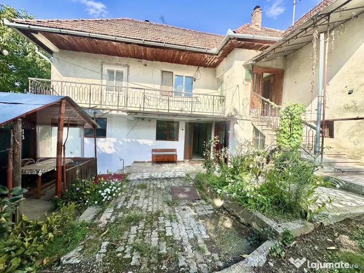 Casa de vanzare, 5 camere, teren 672 mp, Cugir - 7