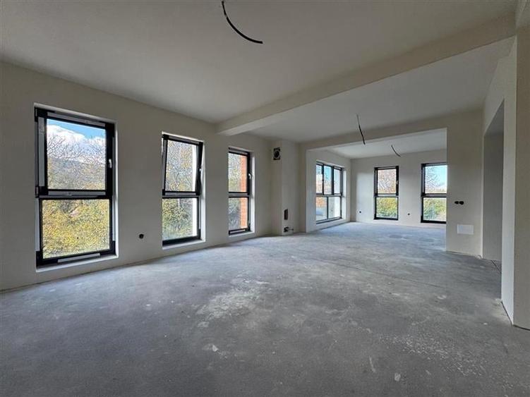 Casa Individuala Subsol+Parter+Etaj  situata in Chinteni! - 14