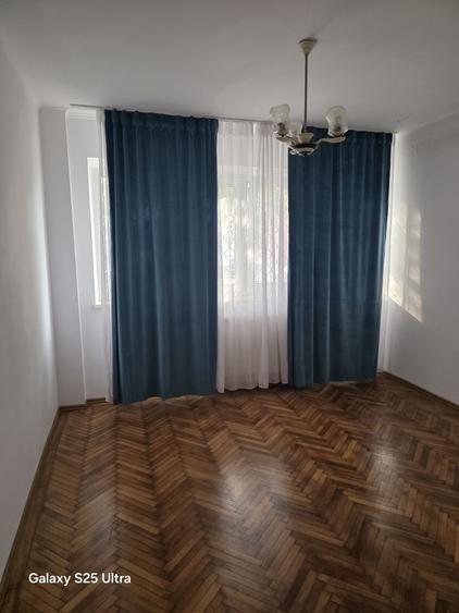 De inchiriat/vanzare apartament 2 camere foarte luminos. Gara pozitie foarte buna - 5