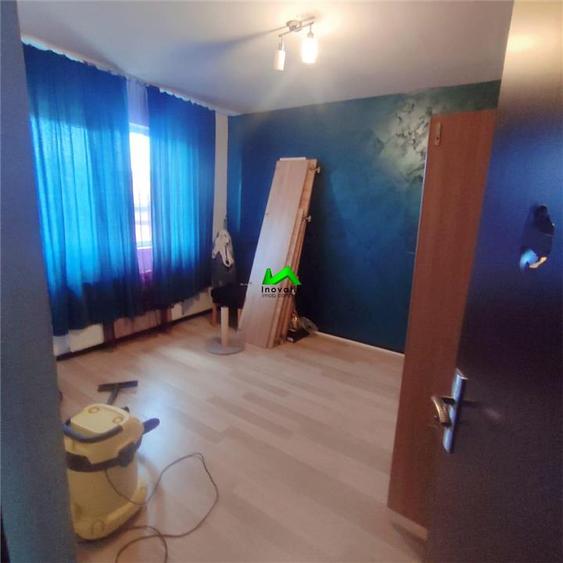 Casa de inchiriat 4 camere muncitori Sura Mare - 7