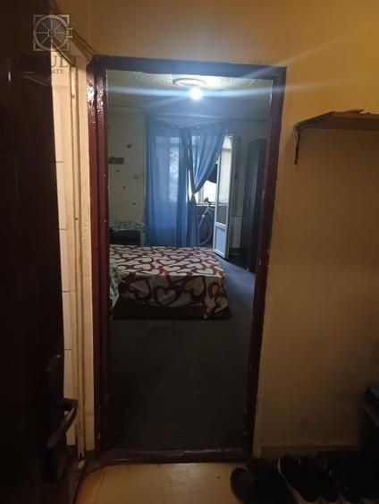 Garsonieră decomandată, mobilată în Titan