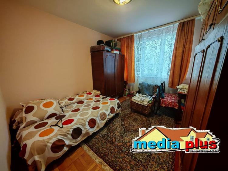 De  vânzare apartamet cu 2 camere Micro 16 - 5