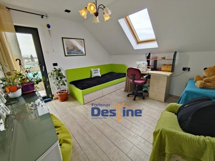 CENTRU MIROSLAVA 180mp utili, 1000 mp teren, 299,900 EURO - 17