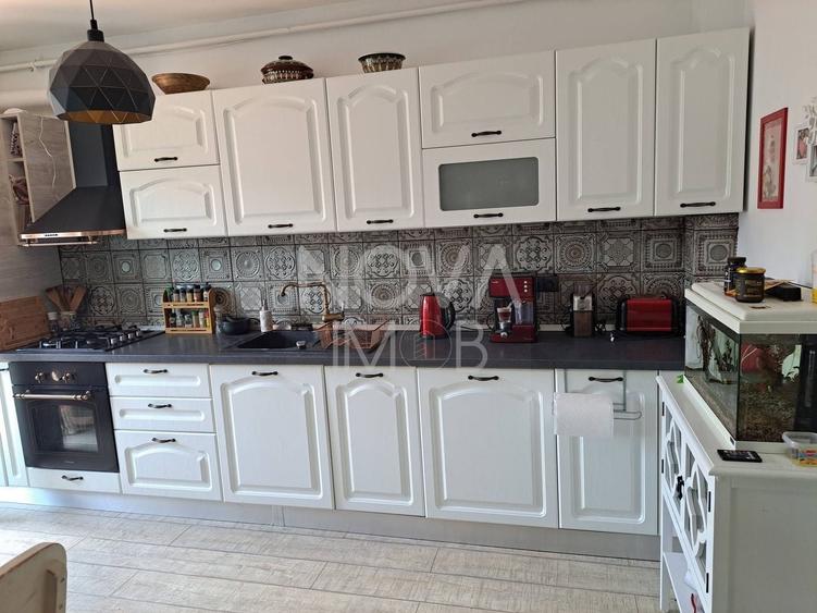 Apartament cu 3 camere decomandat, mobilat în Șelimbăr