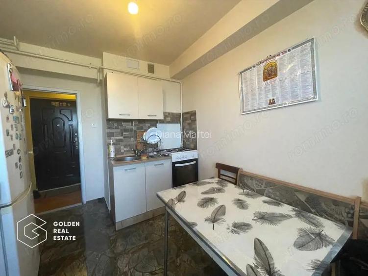 Apartament decomandat 4 camere, 85 mp, zona AEM